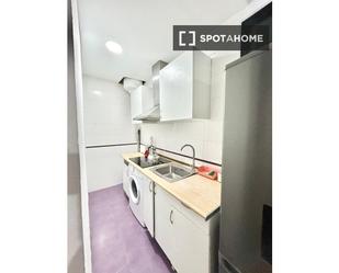 Kitchen of Flat to rent in  Madrid Capital  with Air Conditioner, Heating and Furnished