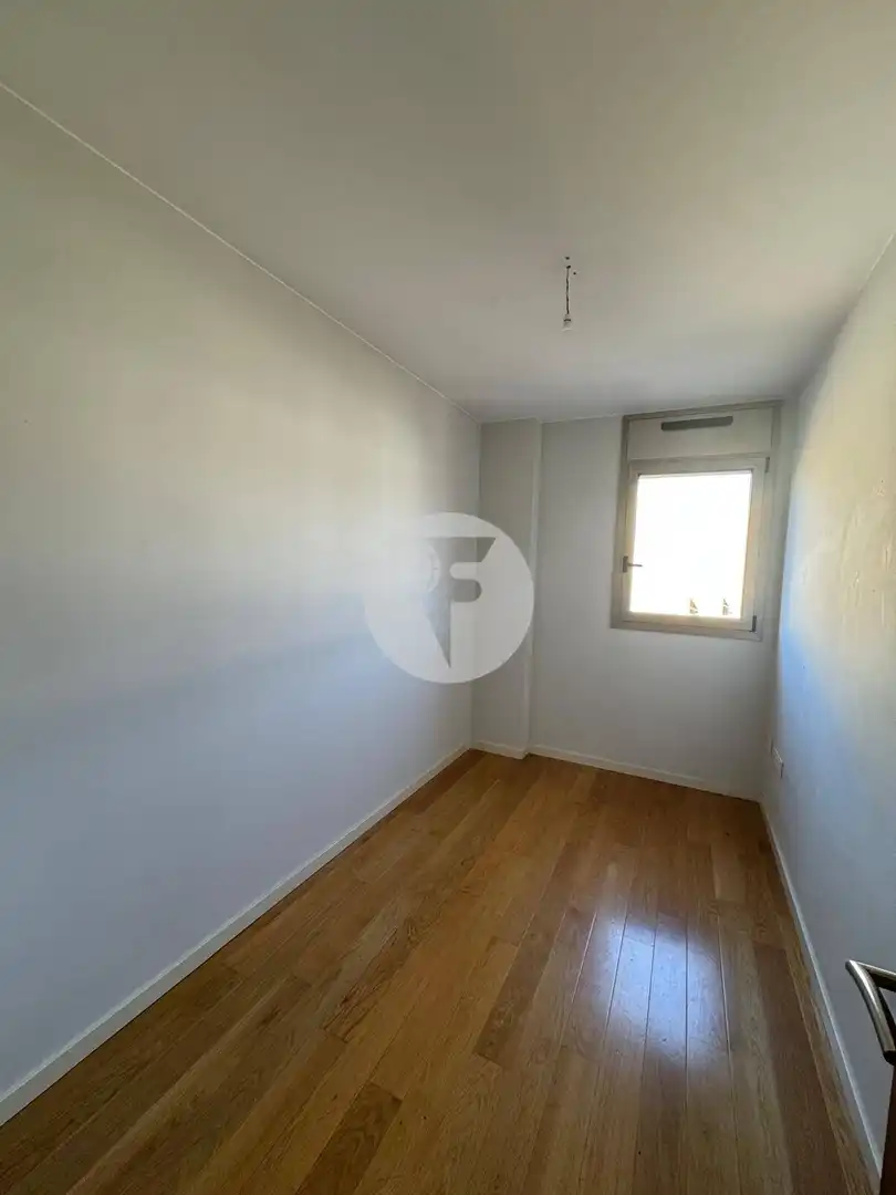 Bedroom of Flat for rent in Terrassa  with Air Conditioner, Heating and Balcony