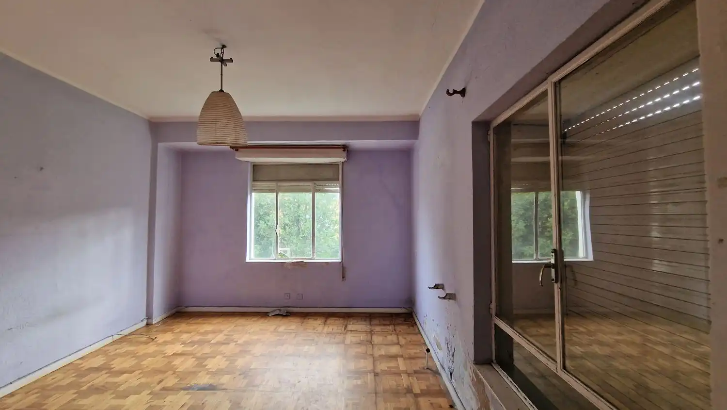 Dormitori de Casa o xalet en venda en Torrelavega  amb Terrassa, Traster i Balcó