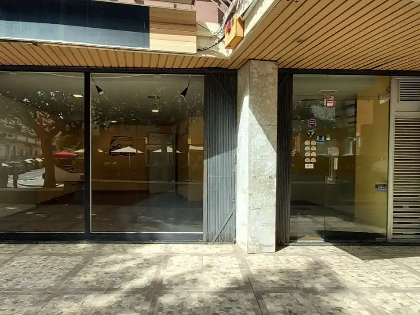 Local commercial à louer à Rambla Marquesa Castellbell 59