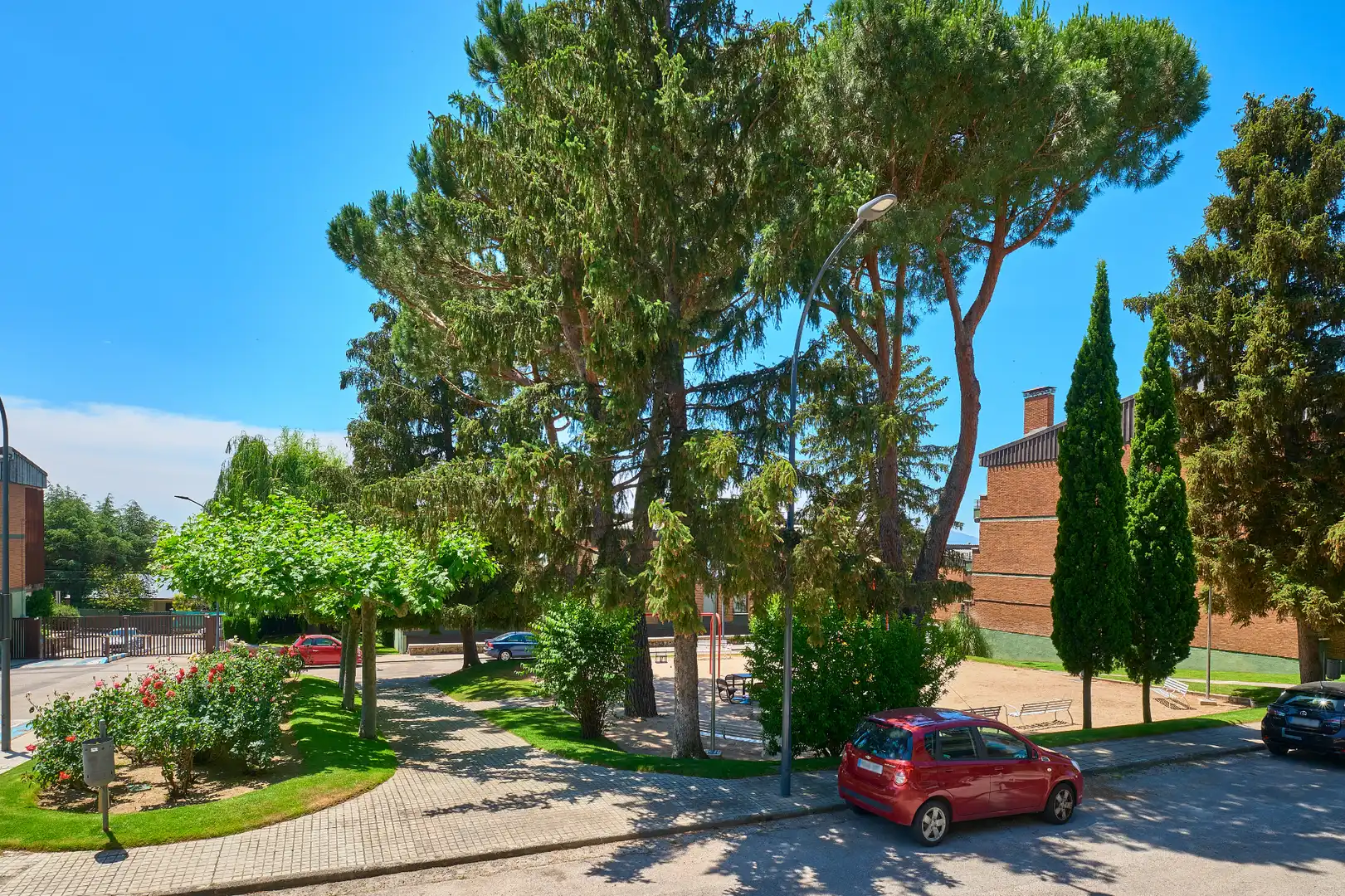 Außenansicht von Wohnung zum Verkauf in Collado Mediano mit Heizung, Terrasse und Abstellraum