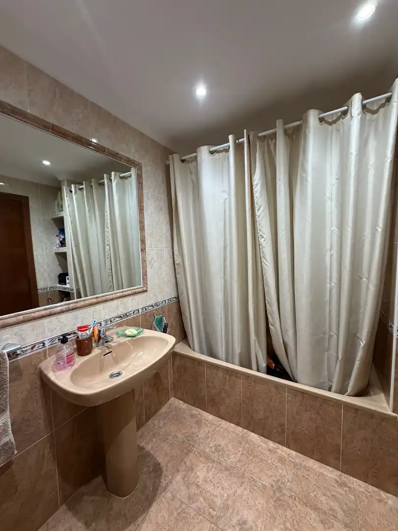 Piso con ascensor en venta en Calle Pintor Cipriano Maldonado 17, imagen 12