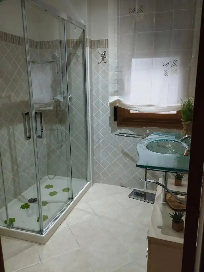 Bathroom of Houses for rent in Sanxenxo  with Air Conditioner, Private garden and Terrace