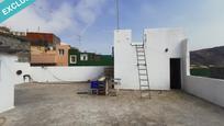 Vista exterior de Casa adosada en venda en Gáldar