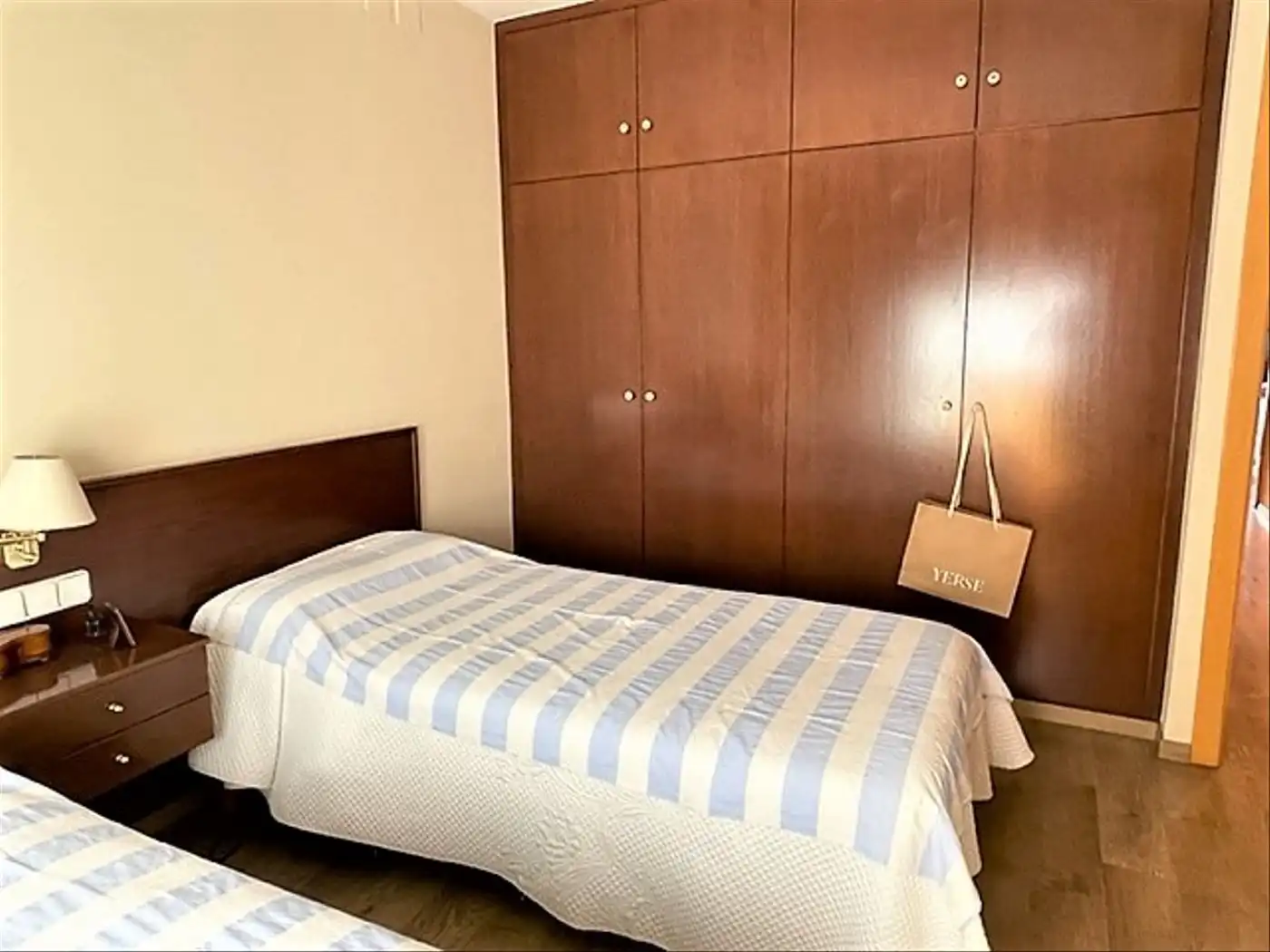 Dormitori de Casa o xalet en venda en Sant Boi de Llobregat amb Aire condicionat, Parquet i Terrassa