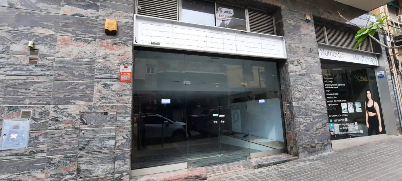 Local en venta en Ripollet