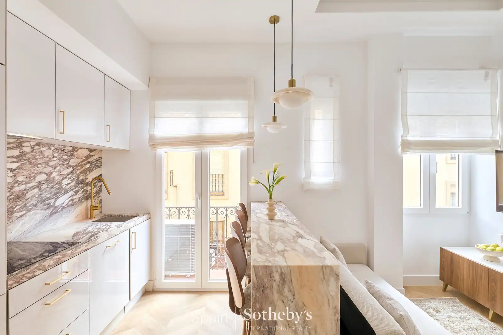 Kitchen of Apartments for sale in Madrid  with Air Conditioner and Heating
