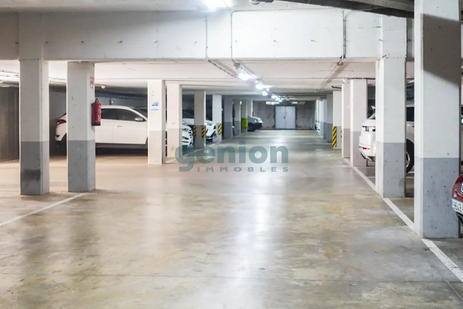 Parking of Flat for sale in Salt  with Air Conditioner, Heating and Terrace