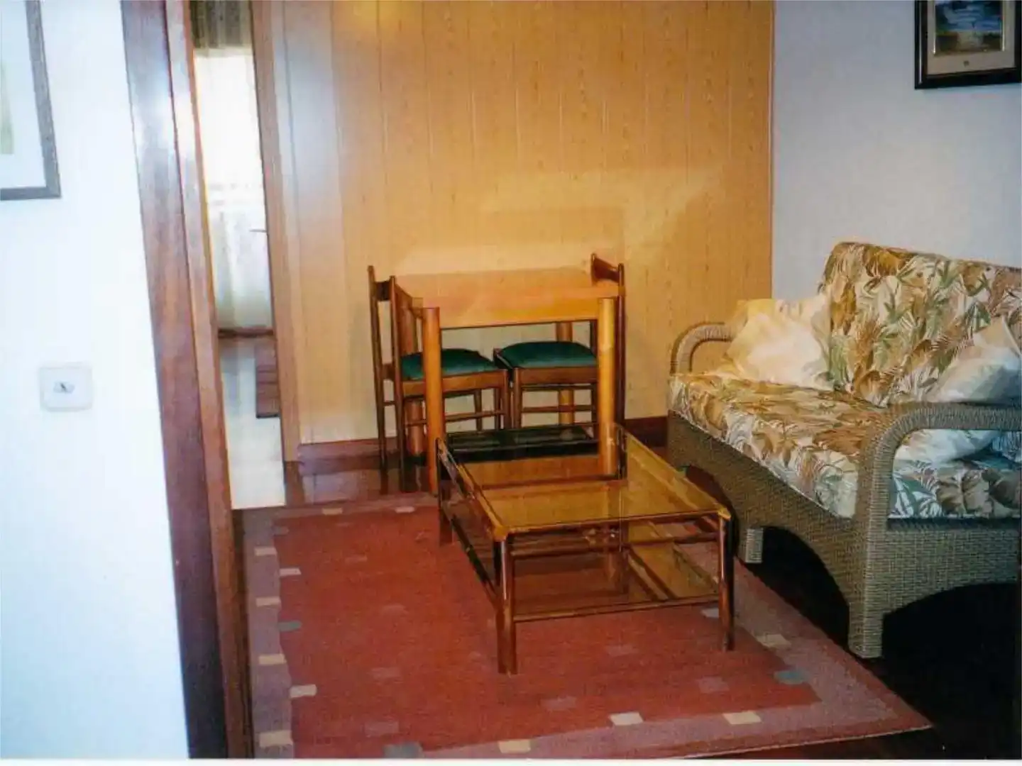 Sala de estar de Piso para compartir en Madrid con Parquet, Amueblado y Balcón