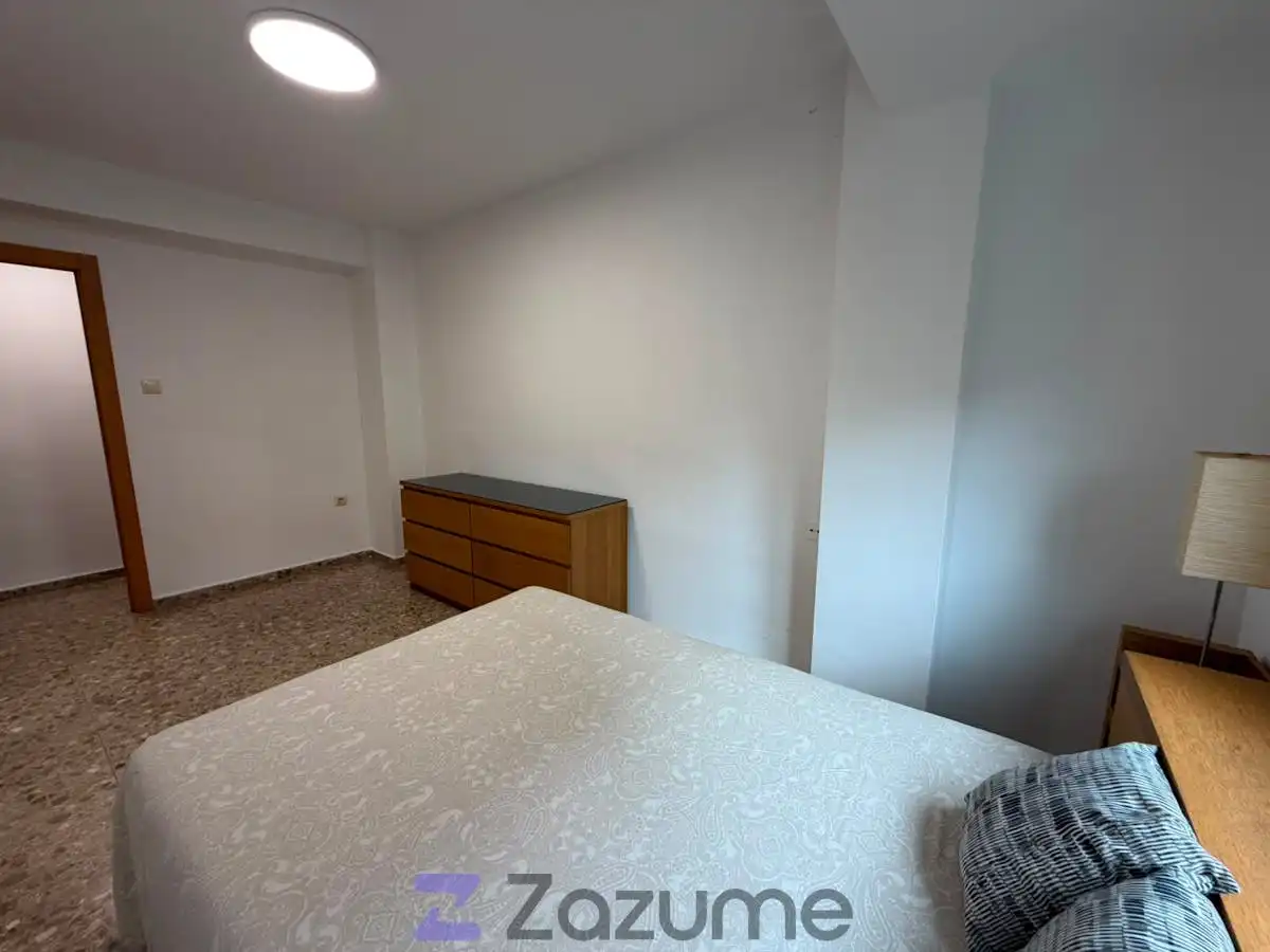 Bedroom of Flat for rent in Valencia  with Air Conditioner, Furnished and Oven