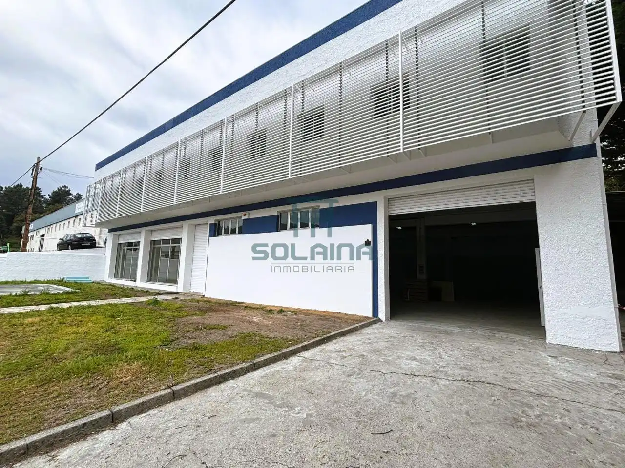 Exterior view of Industrial buildings for rent in Ourense Capital 