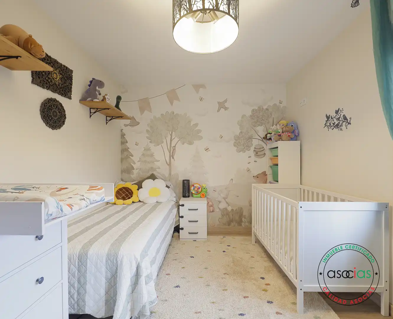 Dormitori de Pis en venda en Gijón  amb Calefacció i Traster