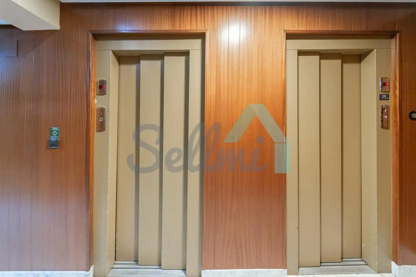 Flat for rent in Gijón   with Heating, Parquet flooring and Furnished