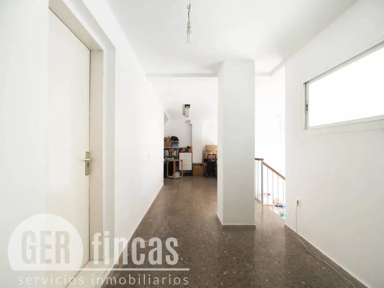 Business premises for sale in Calle Violinista Vellsolà, imagen 13