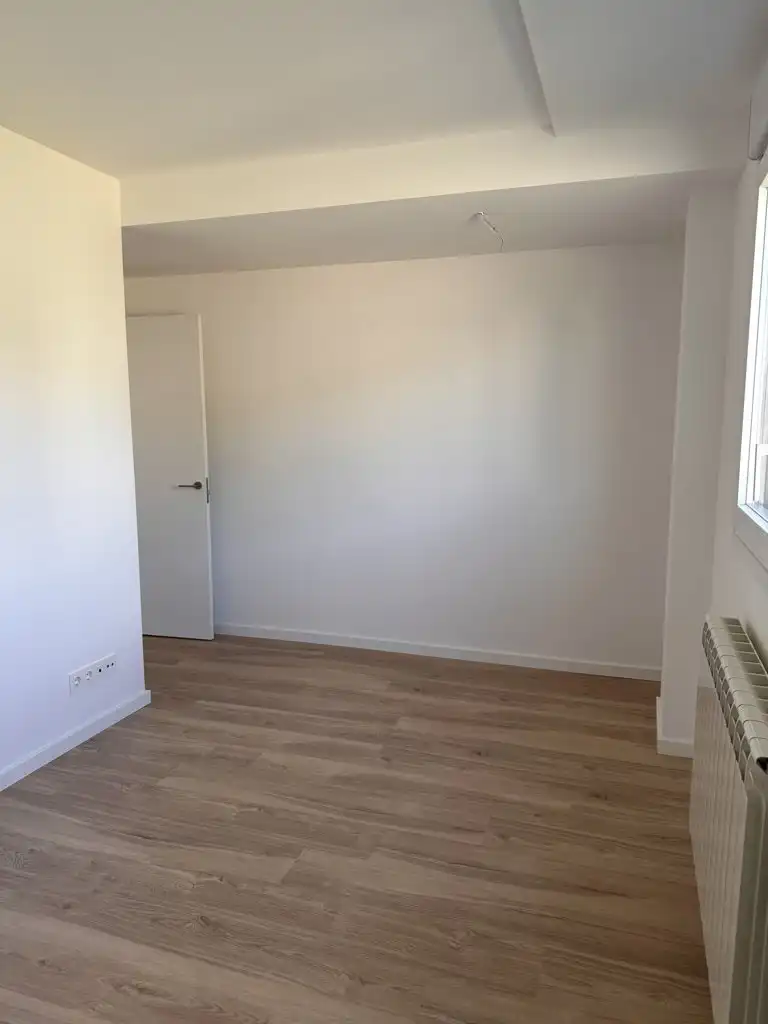 Bedroom of Flat for sale in Viana  with Heating, Parquet flooring and Terrace