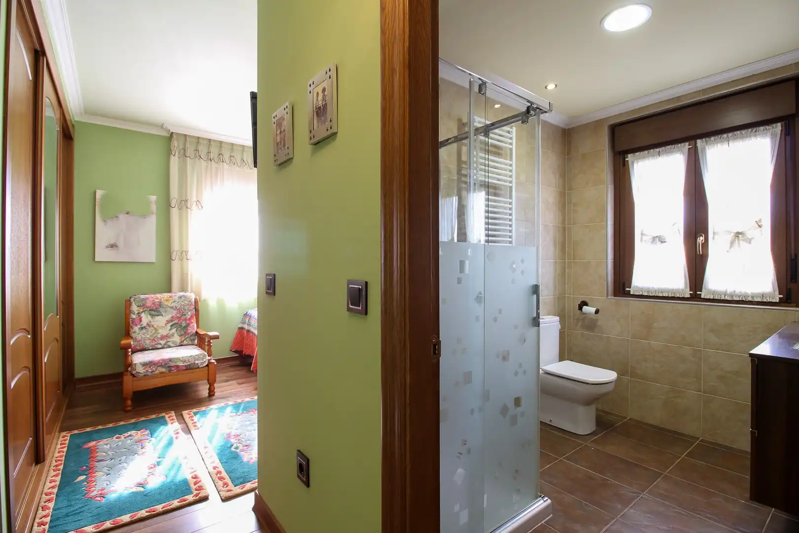 Baño de Casa o chalet en venta en Santa Cruz de Bezana con Calefacción, Jardín privado y Terraza
