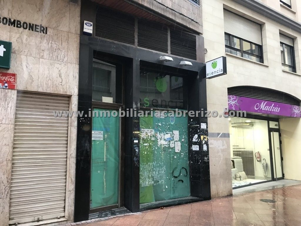 Local en venda a Calle de Juan XXIII, 4, Gran Via