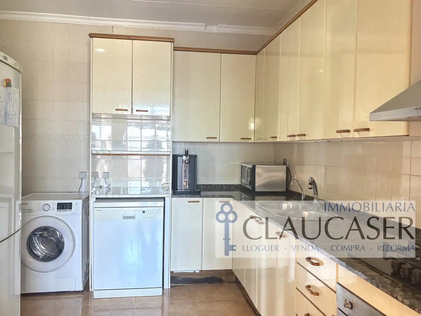 Cuina de Casa o xalet en venda en Rubí amb Calefacció