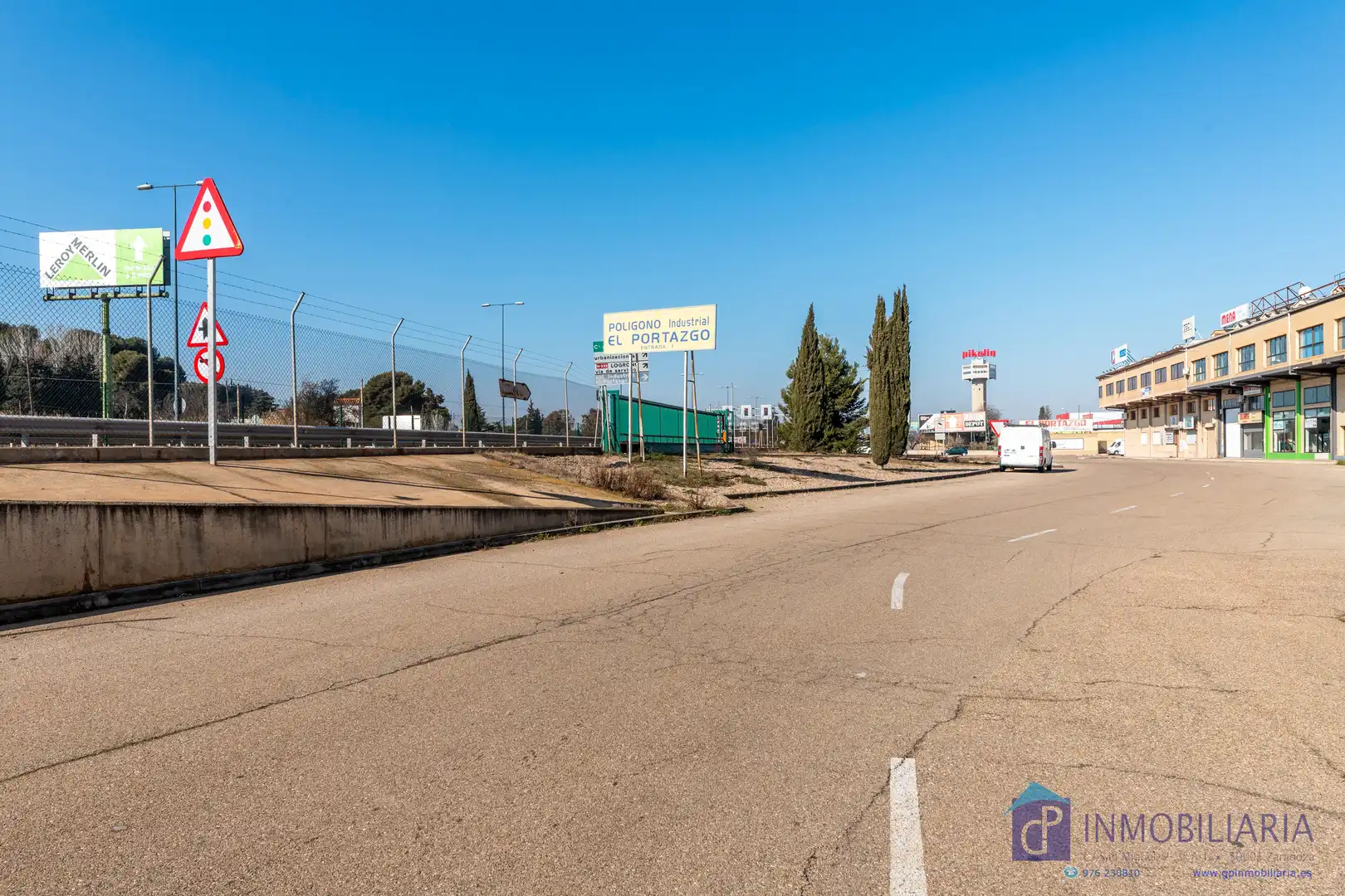Vista exterior de Nave industrial en venta en Zaragoza