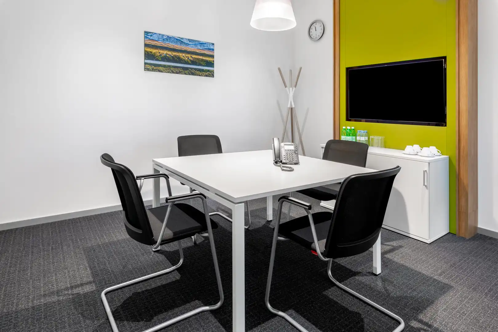 Büro zur Miete in Zaragoza mit Klimaanlage, Heizung und Möbliert