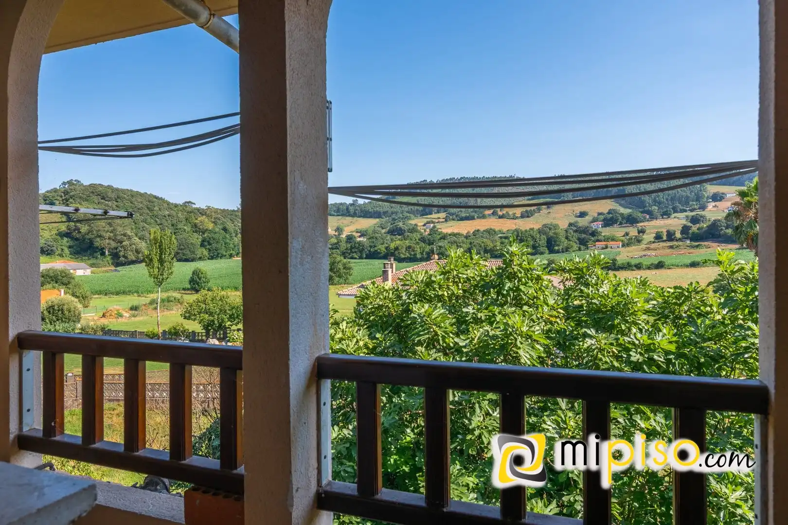 Terraza de Piso en venta en Arnuero con Calefacción, Terraza y Amueblado