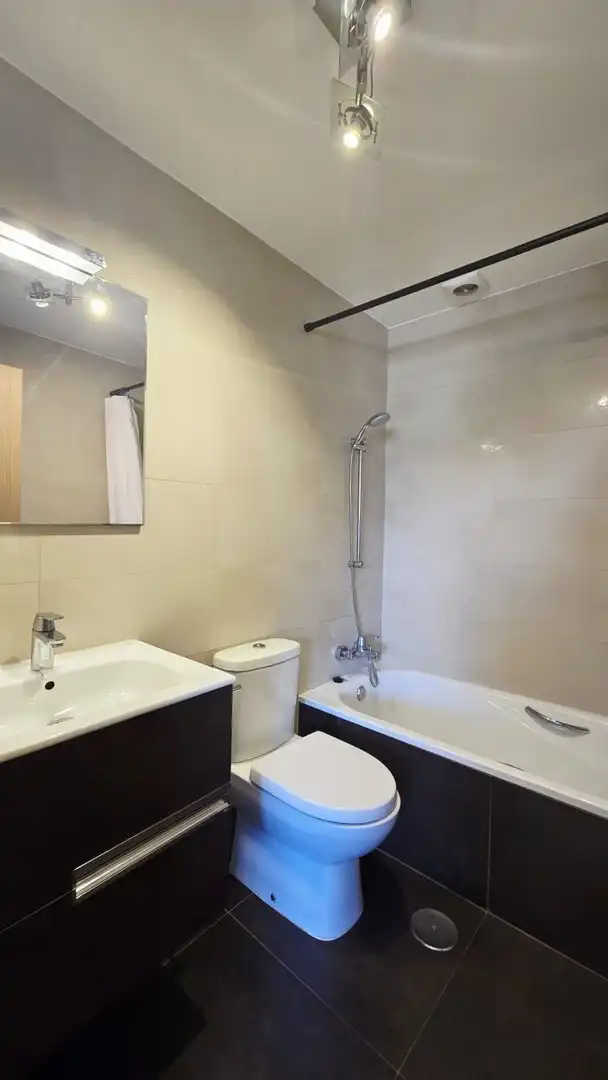 Piso con piscina en alquiler en Luis Jiménez de Asua, imagen 11