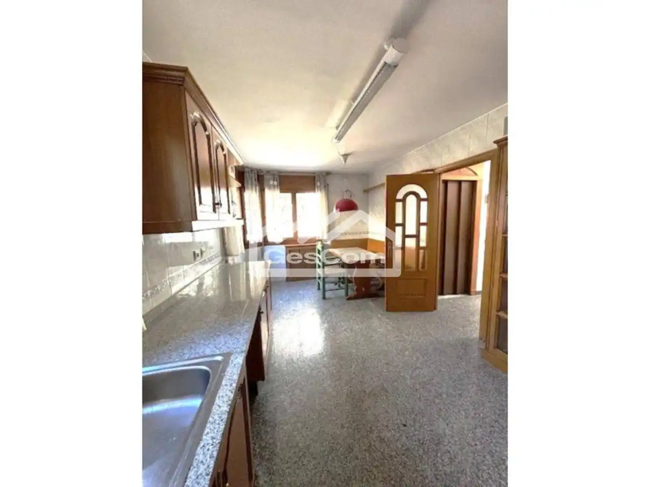 Cocina de Casa adosada en venta en Escaldes – Engordany con Calefacción y Jardín privado