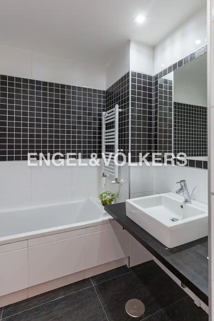 Baño de Ático de alquiler en Pozuelo de Alarcón con Calefacción, Jardín privado y Terraza