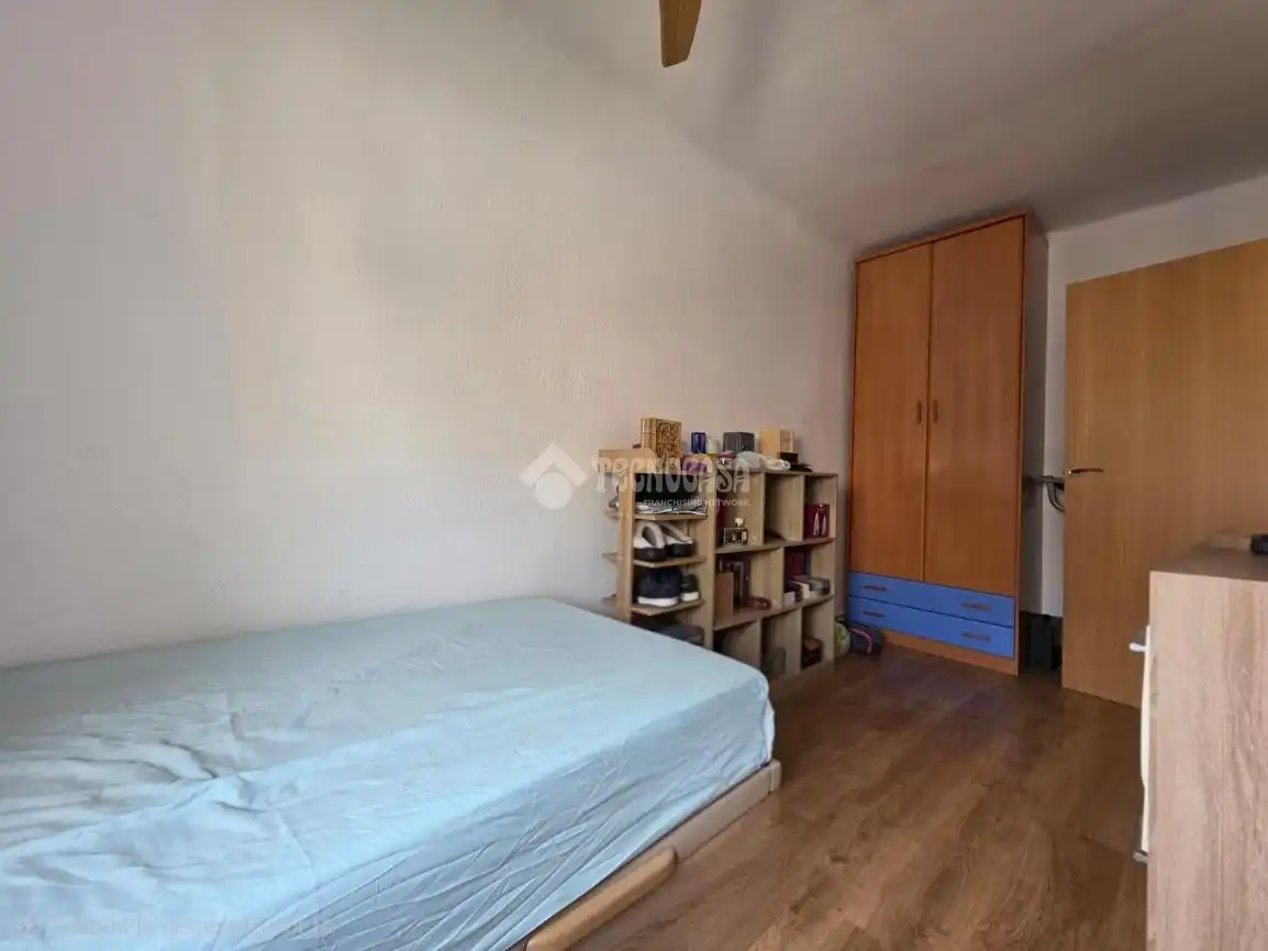 Habitación de Piso en venta en Santa Coloma de Gramenet con Aire acondicionado, Calefacción y Parquet