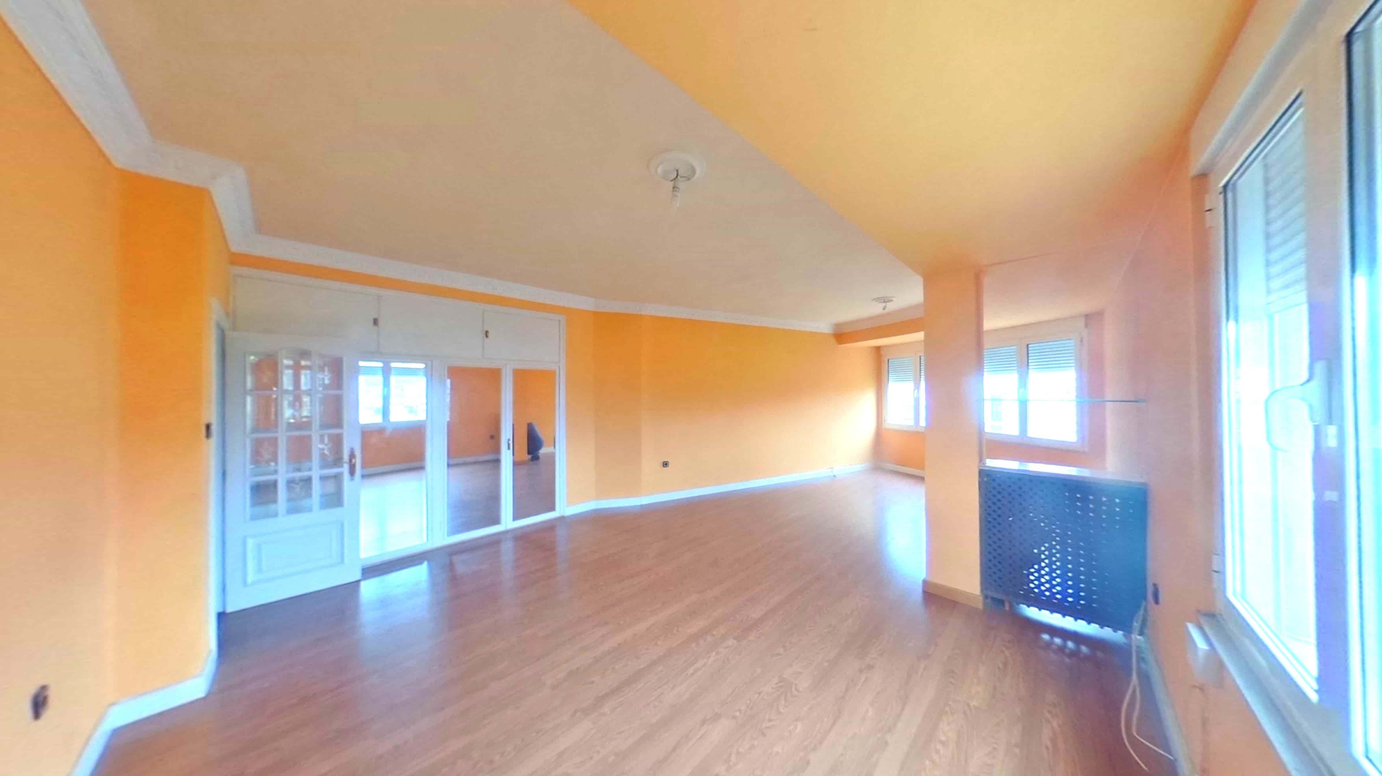 Wohnung zum verkauf in Ponferrada mit Heizung, Abstellraum und Ofen