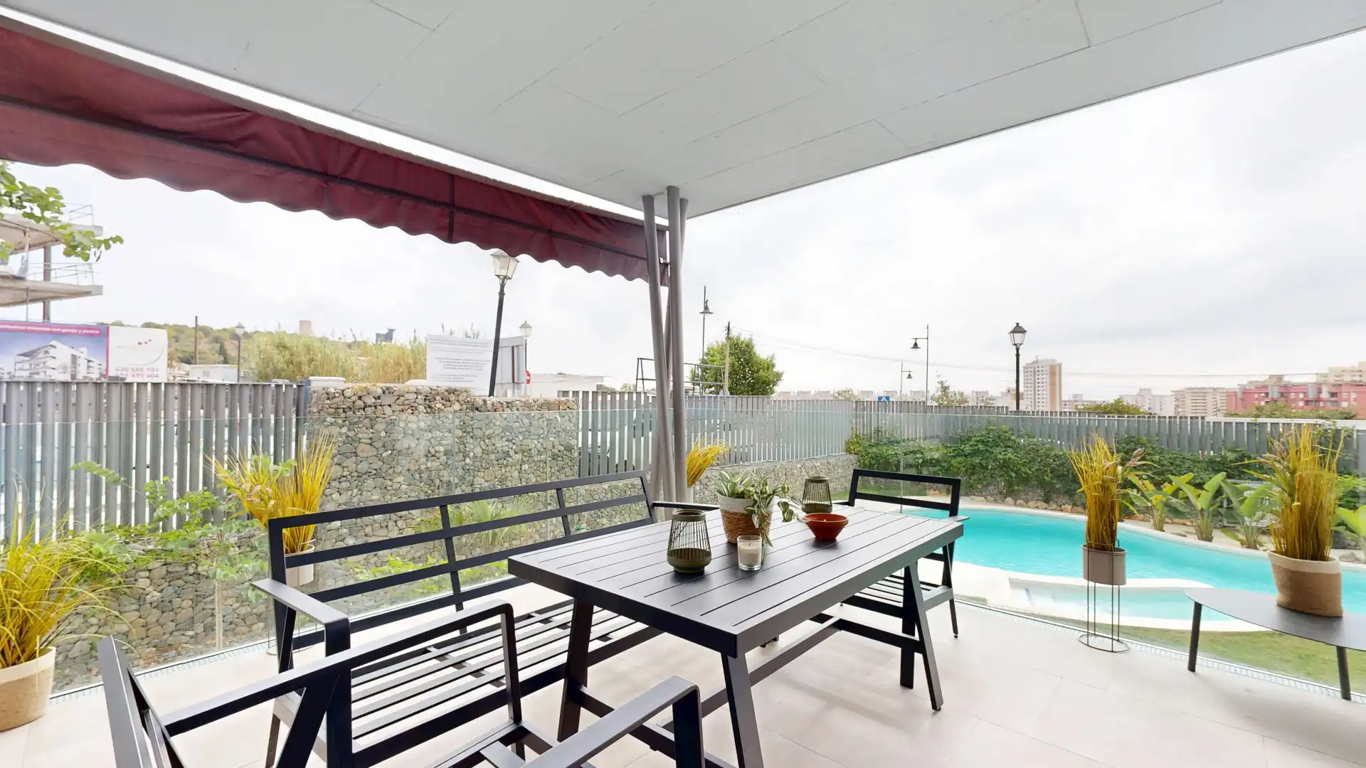 Terraza de Apartamento en venta en Fuengirola con Aire acondicionado, Terraza y Piscina