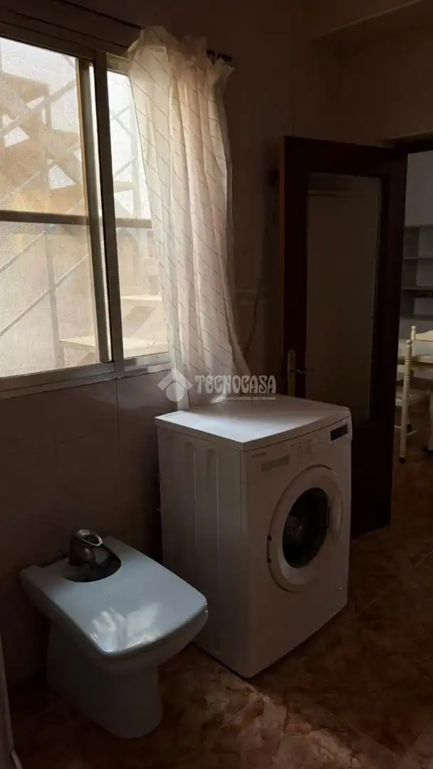 Habitación de Casa adosada en venta en Almería con Amueblado