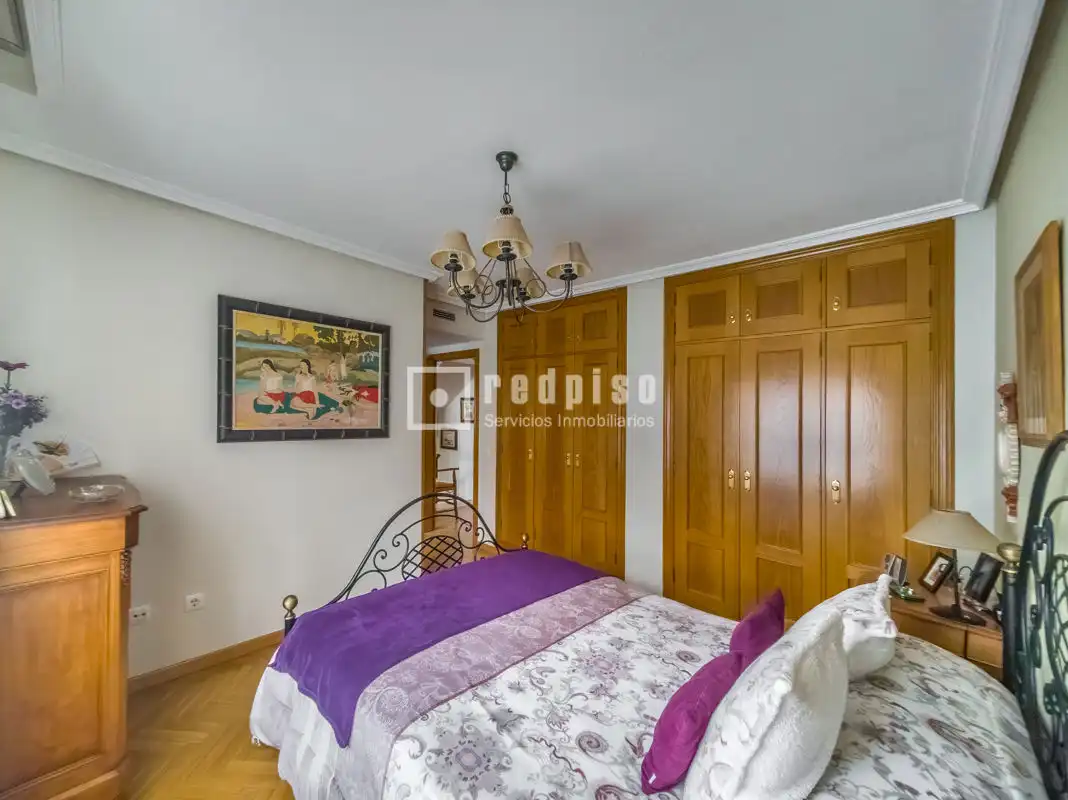 Habitación de Casa o chalet en venta en Alcorcón con Calefacción, Terraza y Trastero