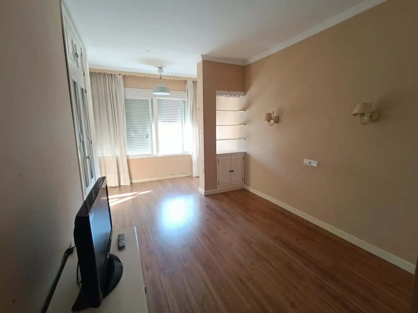 Living room of Flat for sale in Jerez de la Frontera  with Heating, Parquet flooring and Balcony