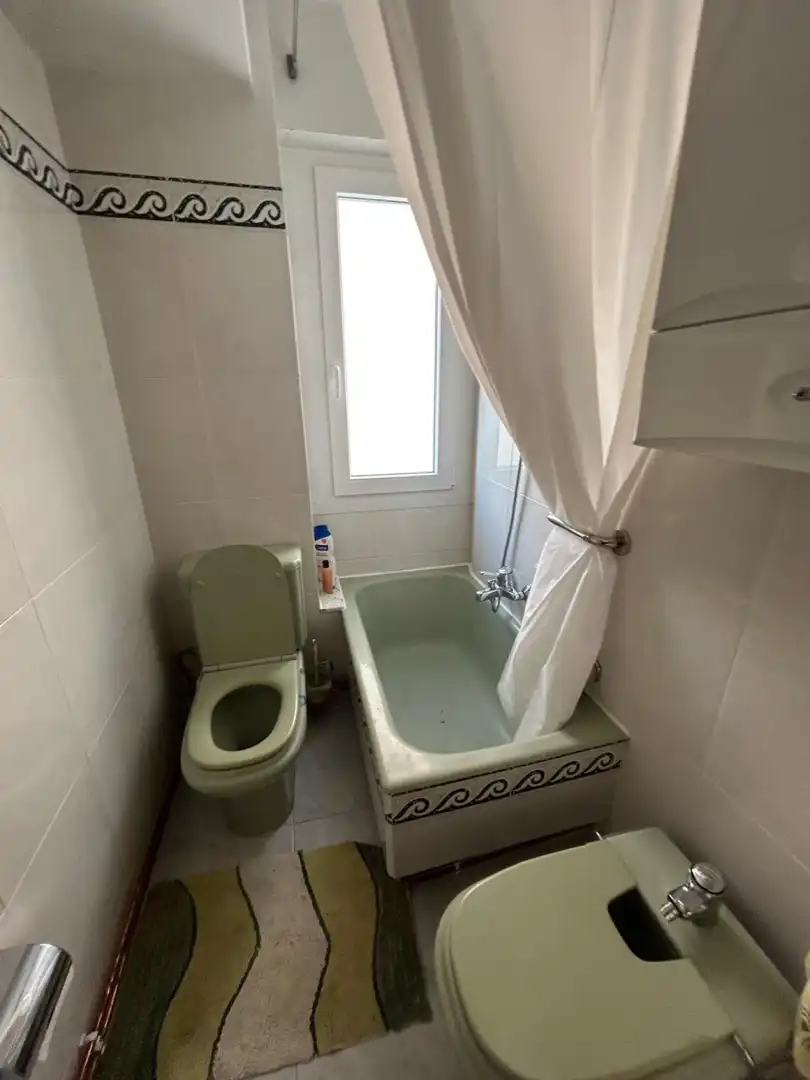 Badezimmer von Wohnung zur Miete in Santander mit Heizung und Möbliert