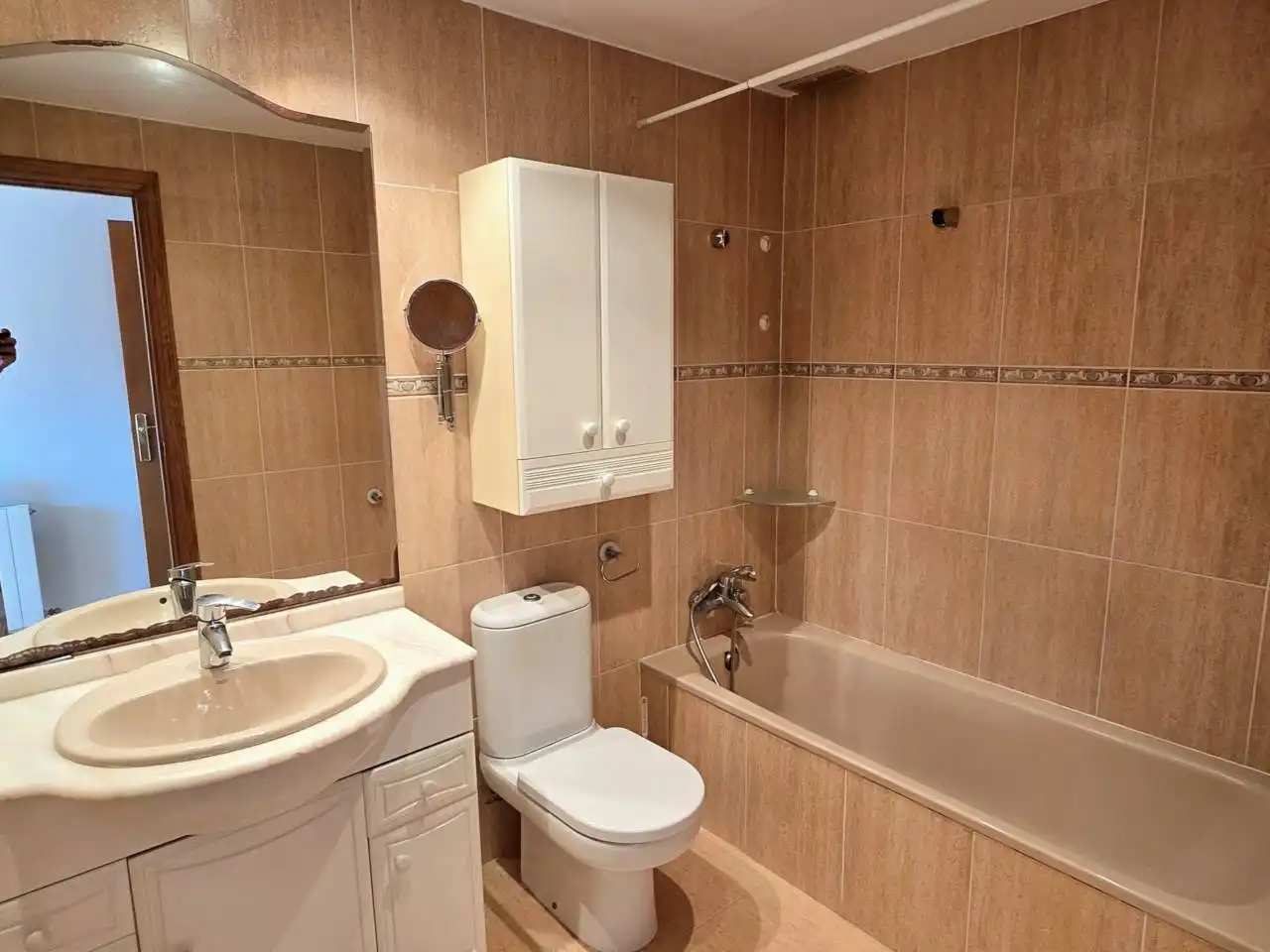 Baño de Piso en venta en Valencia con Aire acondicionado, Calefacción y Parquet