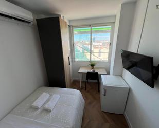 Dormitori de Apartament de lloguer en  Madrid Capital amb Aire condicionat