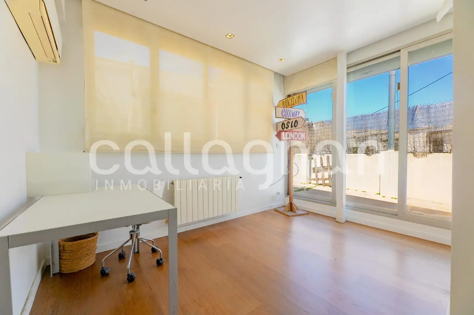 Ático en venta en Valencia con Calefacción, Terraza y Trastero