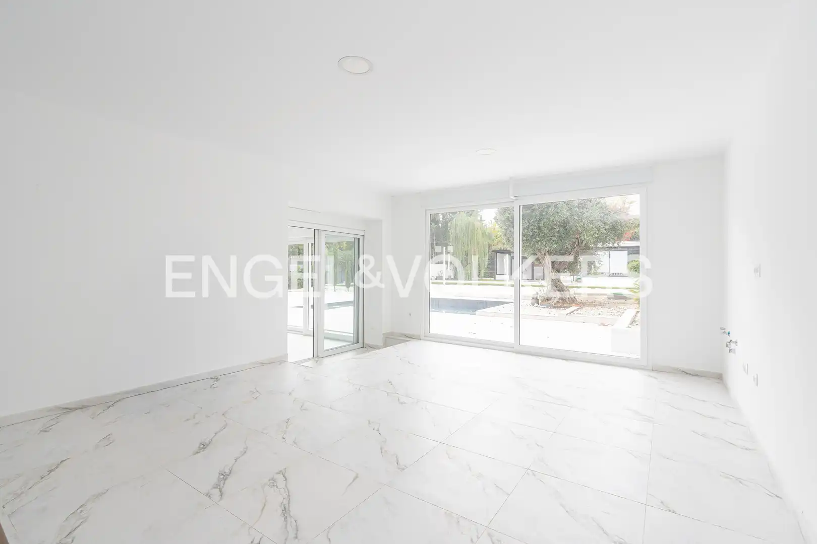 Sala de estar de Casa o chalet de alquiler en La Moraleja con Aire acondicionado, Calefacción y Jardín privado