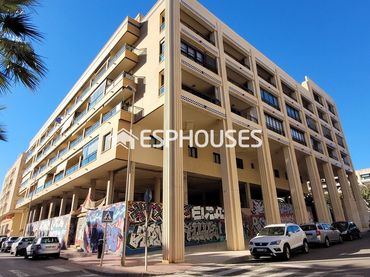 Local comercial en venta en Guardamar Playa