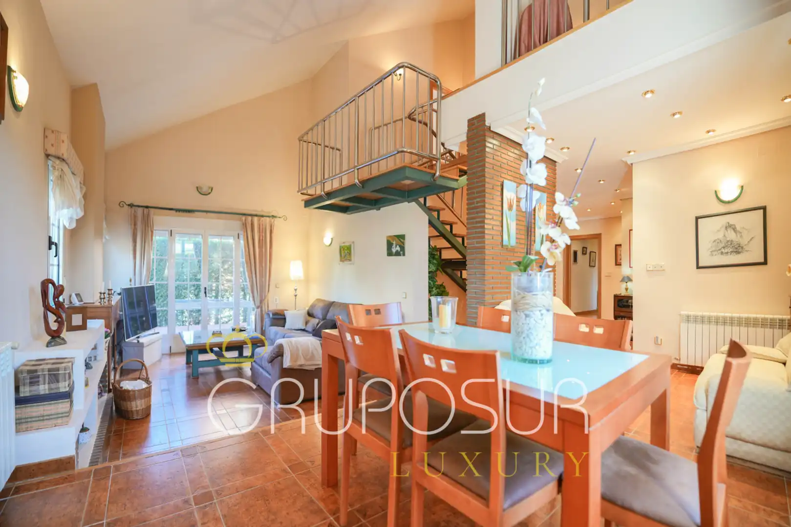 Sala de estar de Casa o chalet en venta en Boecillo con Calefacción, Jardín privado y Parquet