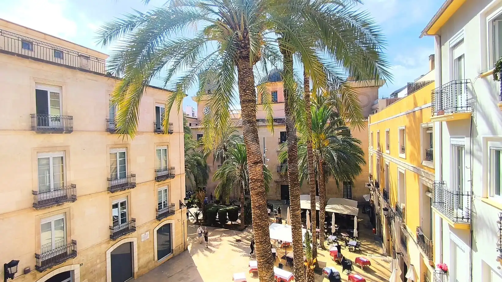 Vista exterior de Àtic en venda en Alicante / Alacant amb Aire condicionat, Calefacció i Terrassa