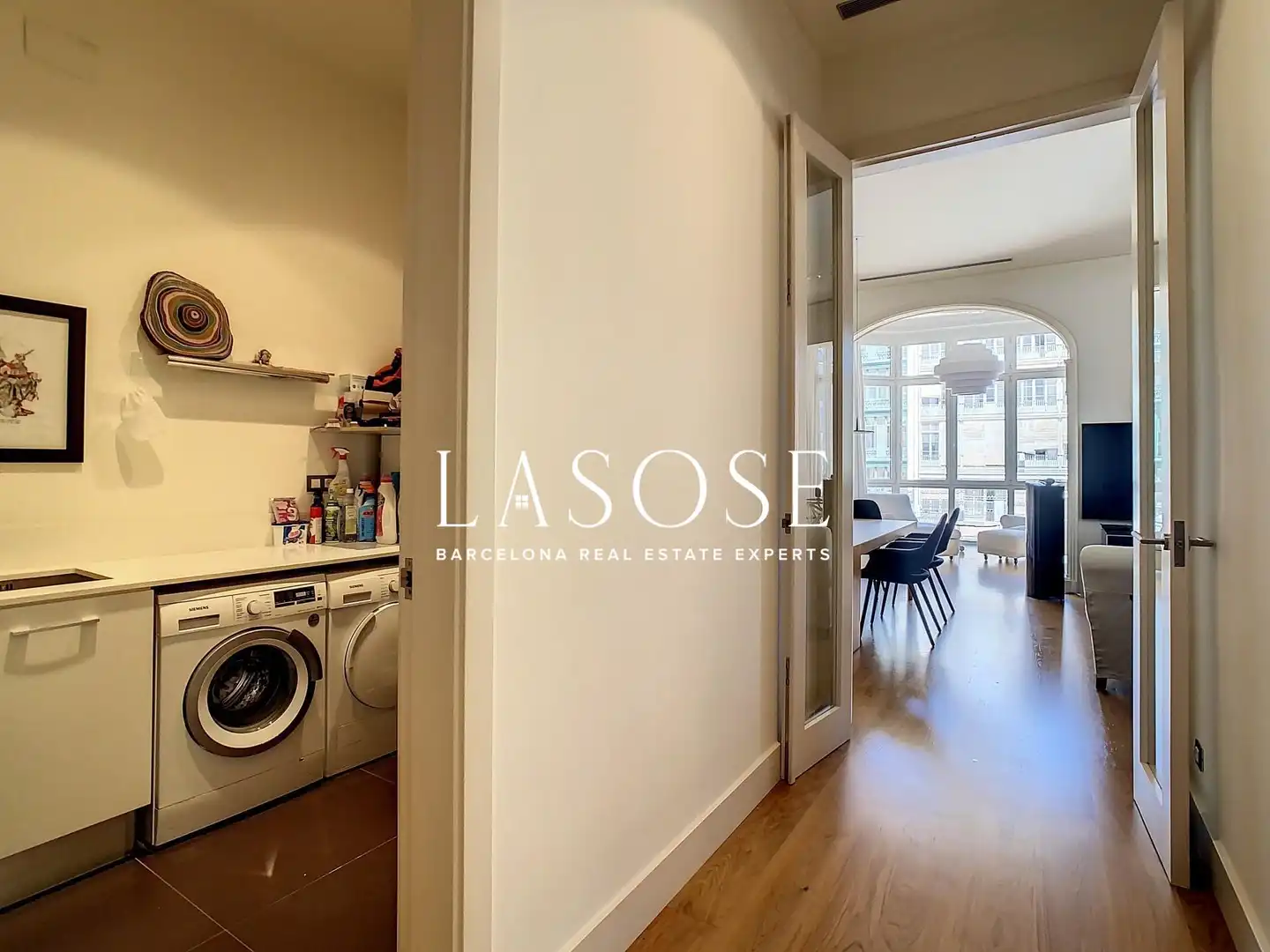 Vista exterior de Apartament de lloguer en Barcelona amb Aire condicionat, Parquet i Balcó