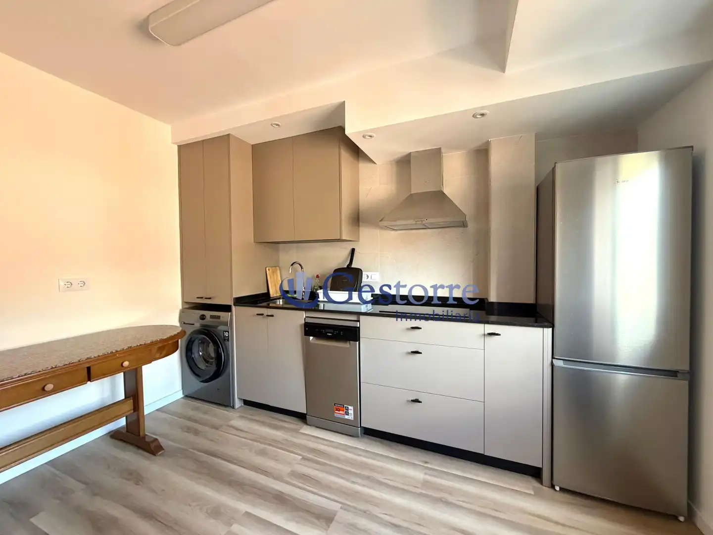 Flat for rent in Oviedo - CL VICTOR HEVIA, Vallobín