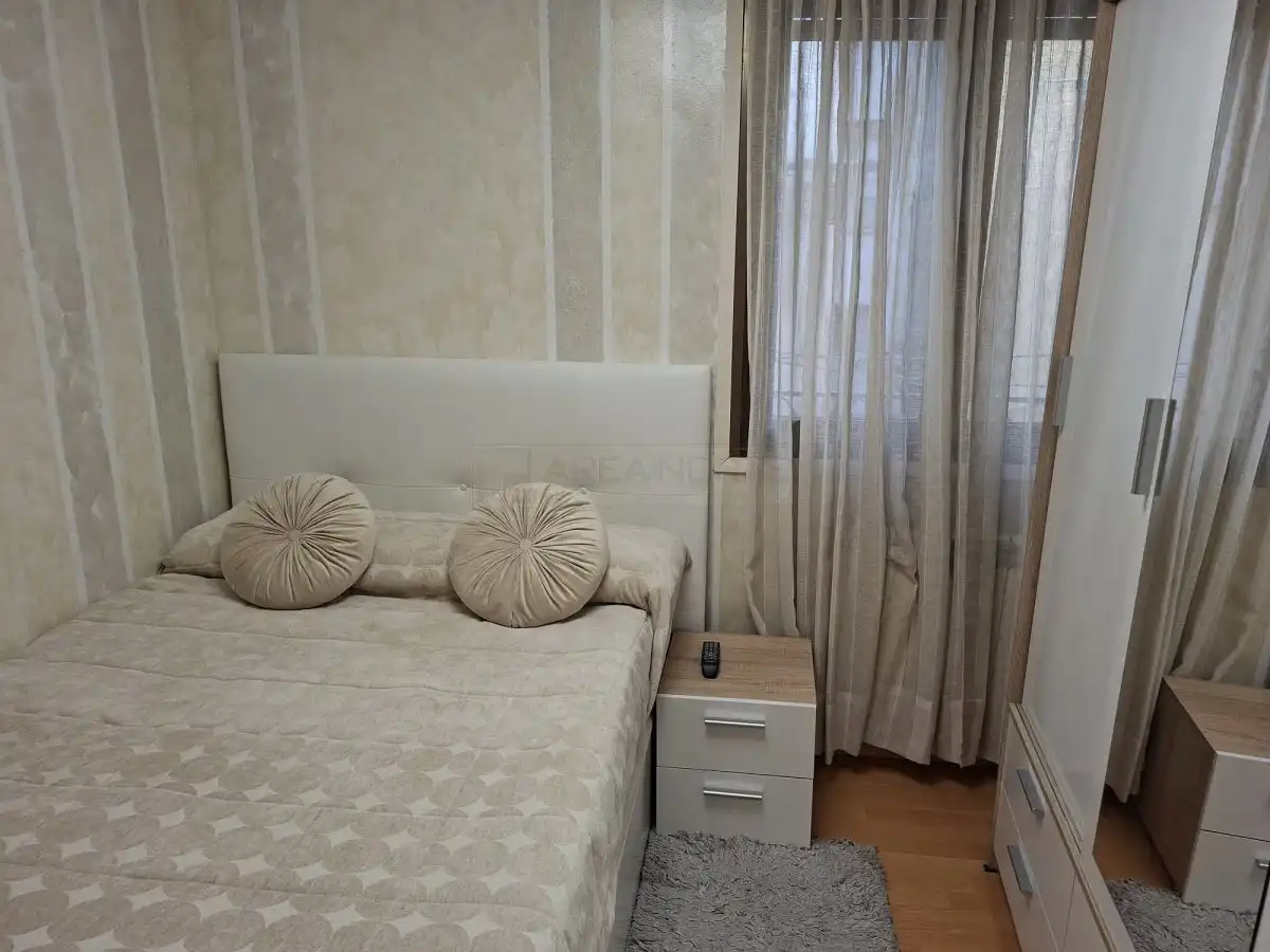 Habitación de Apartamento en venta en Vitoria - Gasteiz con Calefacción, Parquet y Trastero