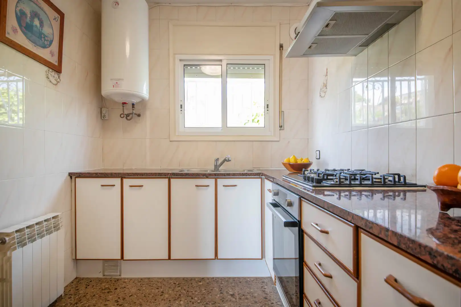 Cuina de Casa o xalet en venda en Mediona amb Calefacció, Jardí privat i Terrassa