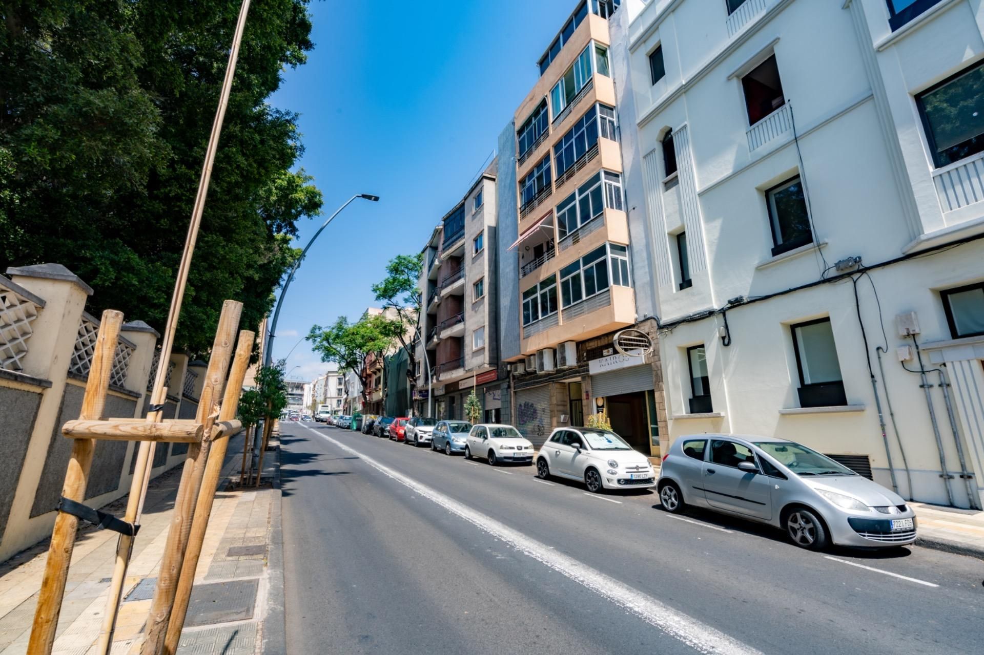Pis en venda a Avenida de San Sebastián, La Salle - Cuatro Torres