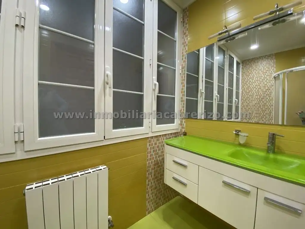 Flat for sale in Calle María Zambrano, imagen 23