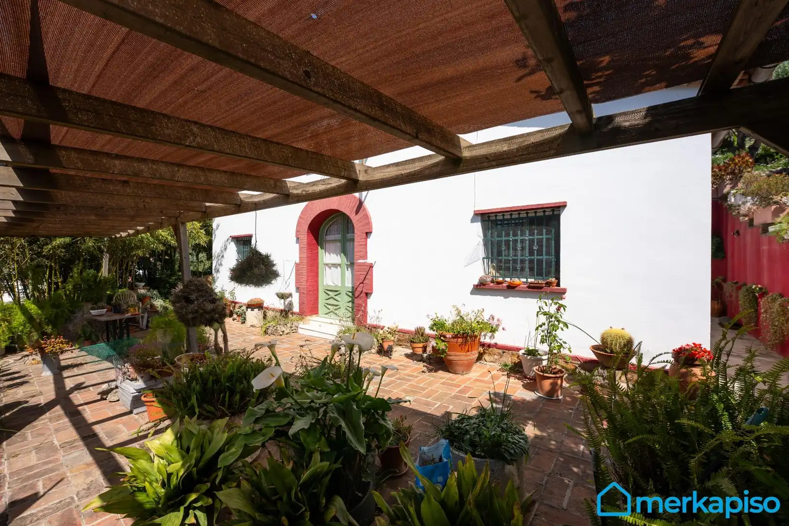 Jardí de Finca rústica en venda en Torrelles de Llobregat amb Terrassa