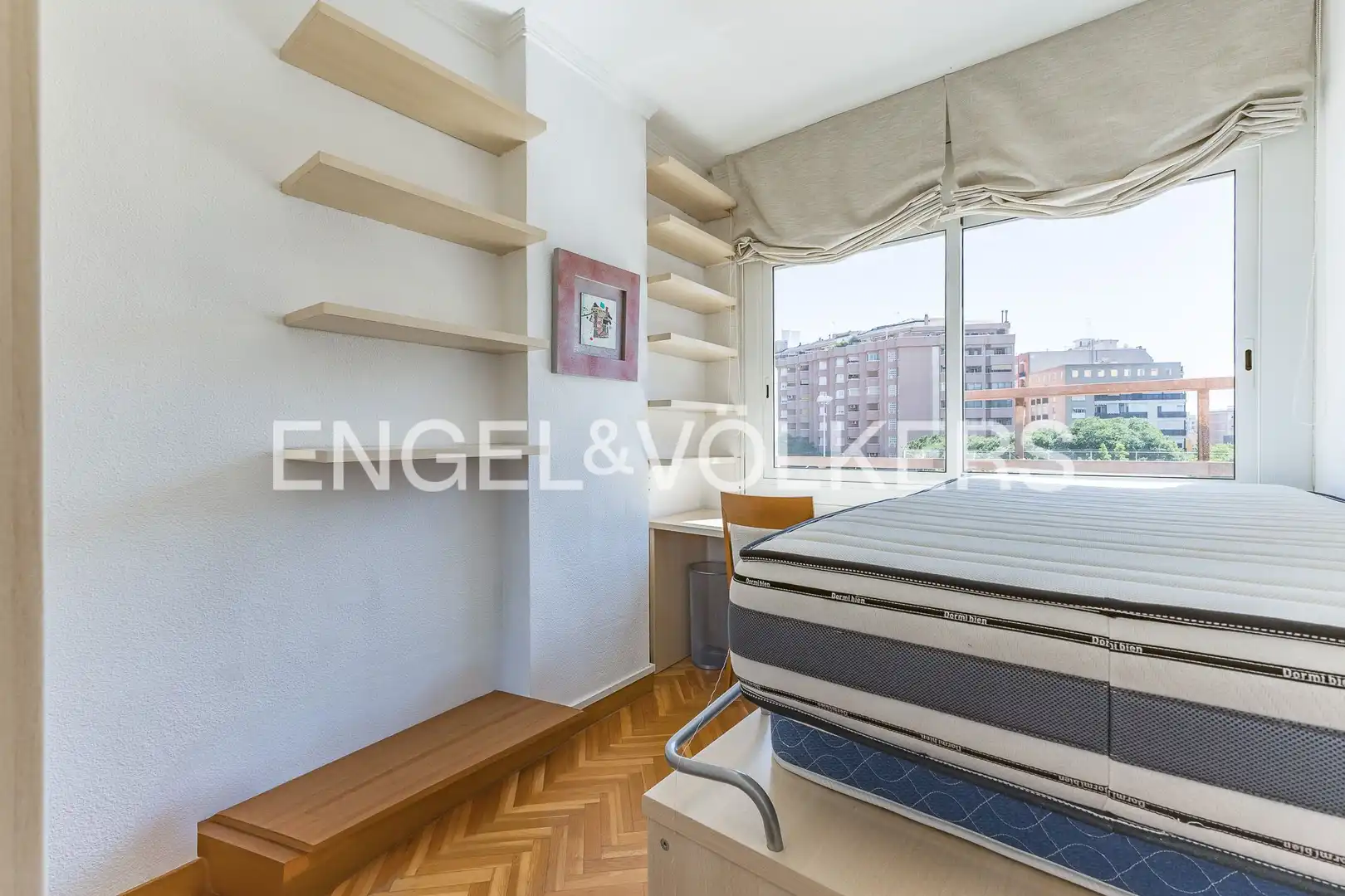 Habitación de Piso en venta en Barcelona con Aire acondicionado, Calefacción y Piscina
